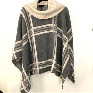 Mary Firenze Turtleneck Poncho-Made in Italy NWT